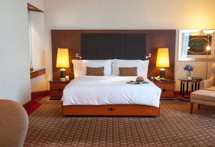 سوییت جونیور, Pullman Khon Kaen Raja Orchid