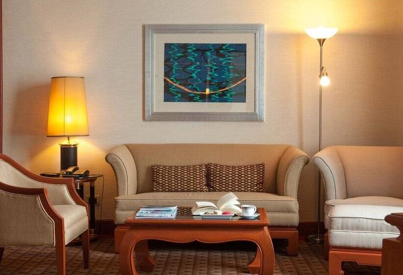 سوییت اجرایی, Pullman Khon Kaen Raja Orchid