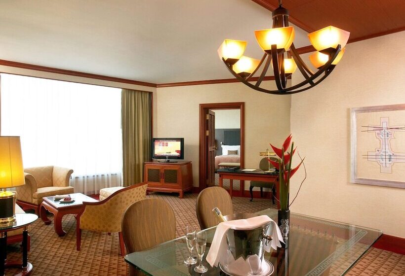 سوییت اجرایی, Pullman Khon Kaen Raja Orchid