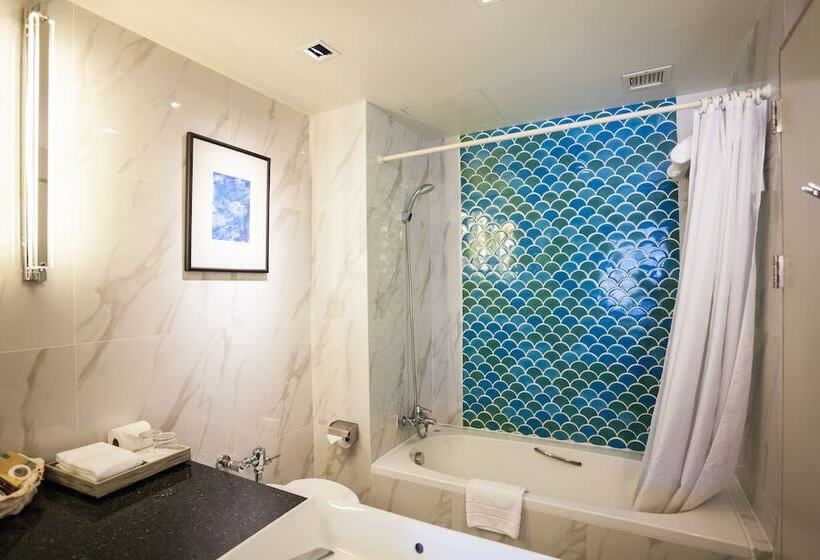 اتاق لوکس, The Royal Paradise Hotel & Spa   Sha Extra Plus