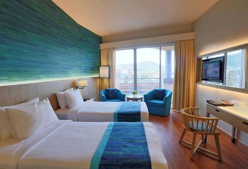اتاق لوکس سه تخته, The Royal Paradise Hotel & Spa   Sha Extra Plus