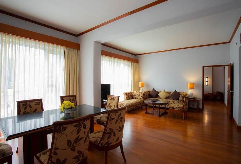 سوئیت مدیریتی 2 خوابه, The Royal Paradise Hotel & Spa   Sha Extra Plus