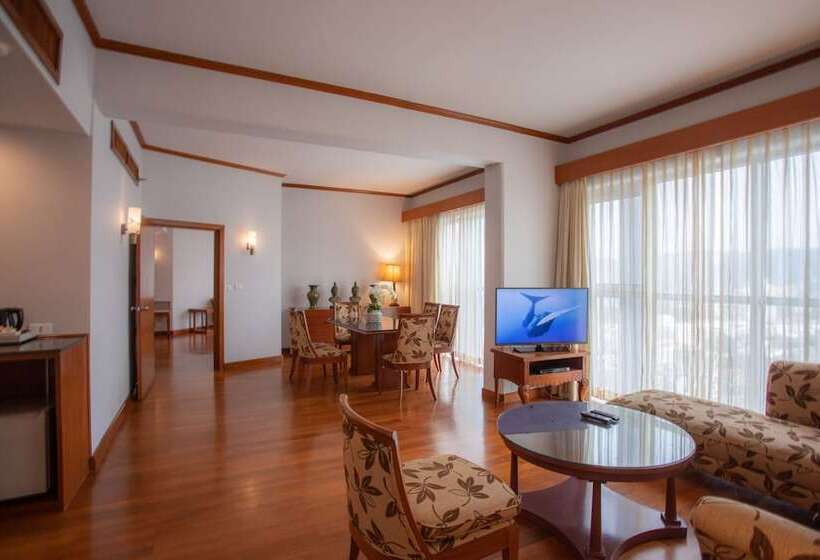 سوئیت مدیریتی 2 خوابه, The Royal Paradise Hotel & Spa   Sha Extra Plus