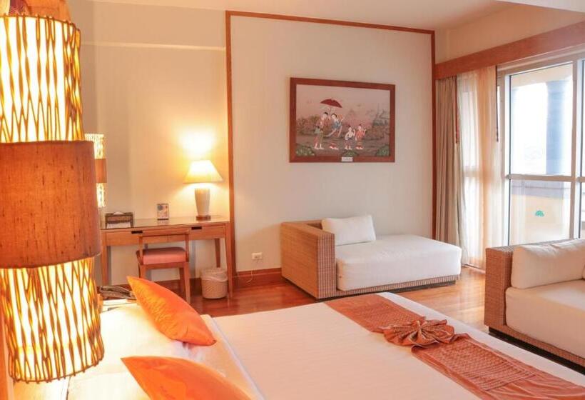 سوییت جونیور با چشم‌انداز دریا, The Royal Paradise Hotel & Spa   Sha Extra Plus