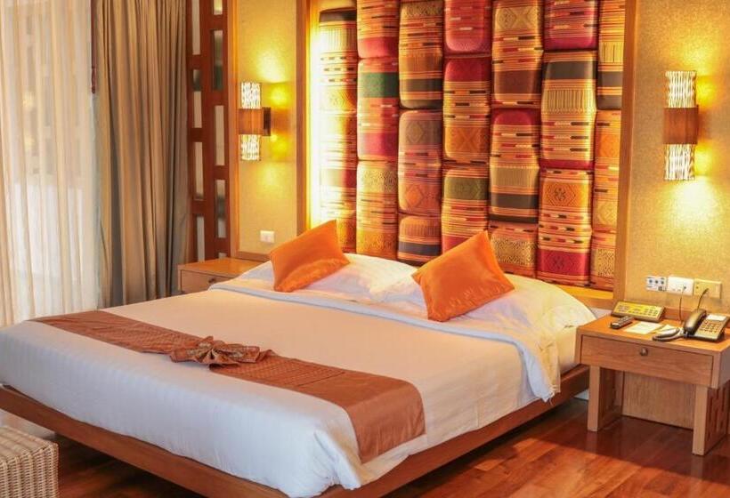 سوییت جونیور با چشم‌انداز دریا, The Royal Paradise Hotel & Spa   Sha Extra Plus