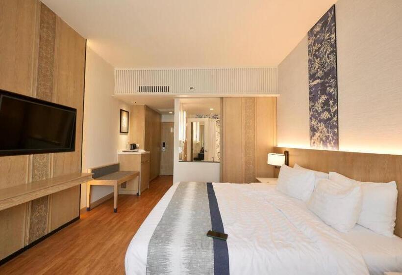اتاق لوکس با چشم‌انداز دریا, The Royal Paradise Hotel & Spa   Sha Extra Plus