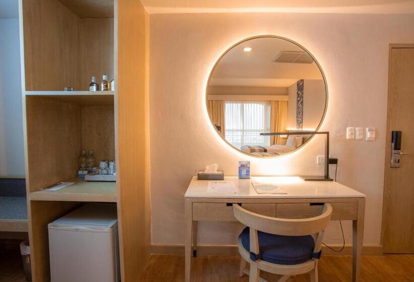 Mini Suite, The Royal Paradise Hotel & Spa   Sha Extra Plus