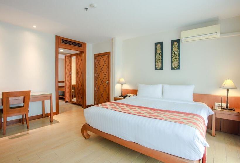سوئیت سلطنتی 2 خوابه, The Royal Paradise Hotel & Spa   Sha Extra Plus