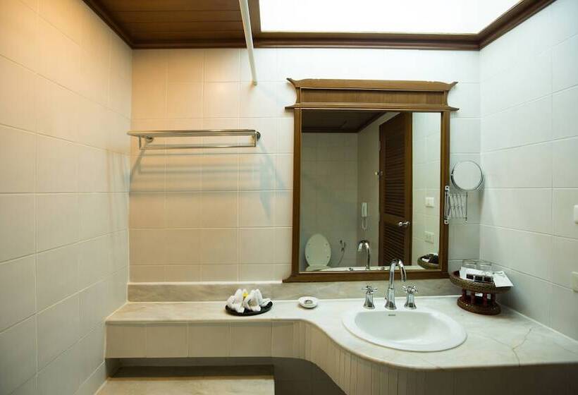 اتاق لوکس, Imperial Golden Triangle Resort