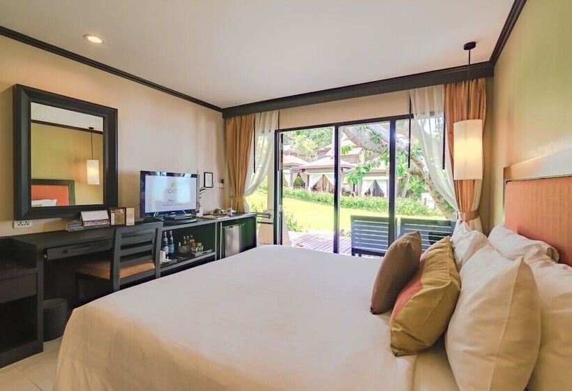 کلبه سوپریور, Impiana Beach Front Resort Chaweng Noi, Koh Samui