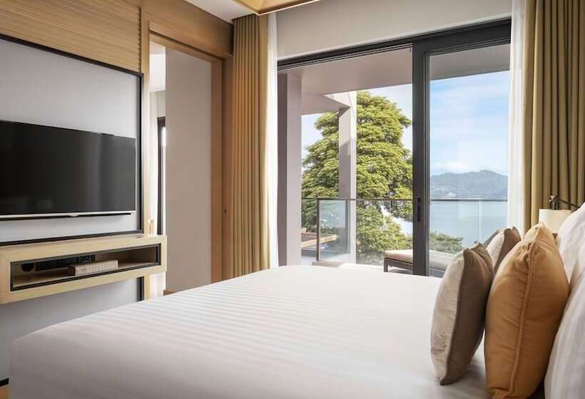 Club Suite Sea View, Amari Phuket