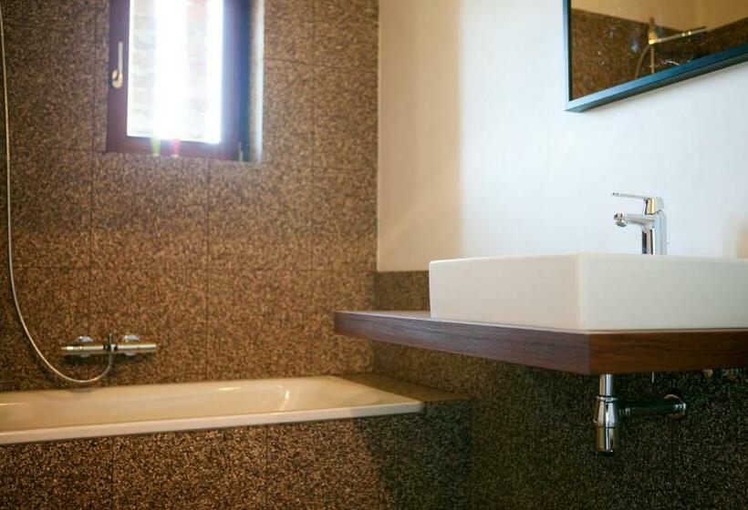 اتاق استاندارد یک نفره, B&b De Deugdzonde