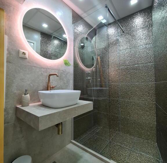 اتاق استاندارد با چشم‌انداز استخر, Bed And Breakfast Villa Klaic