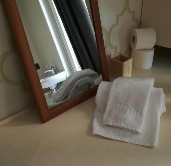 اتاق استاندارد یک نفره, Dreaming Piazza Bra Rooms