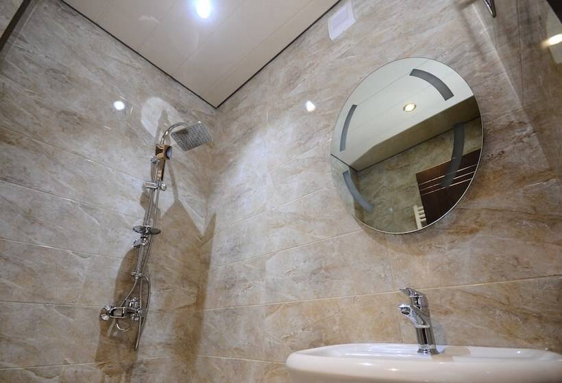 اتاق استاندارد, Dream Tower
