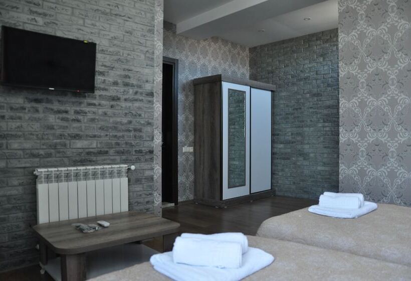 اتاق استاندارد, Dream Tower