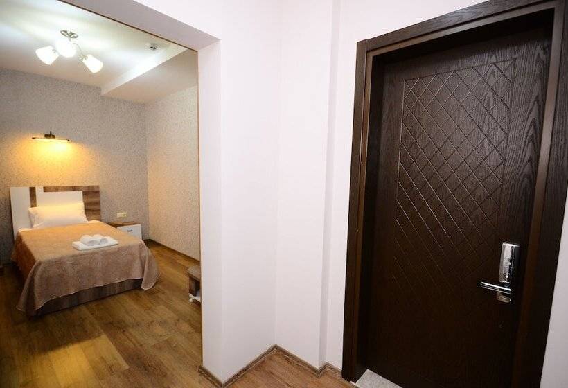اتاق استاندارد, Dream Tower