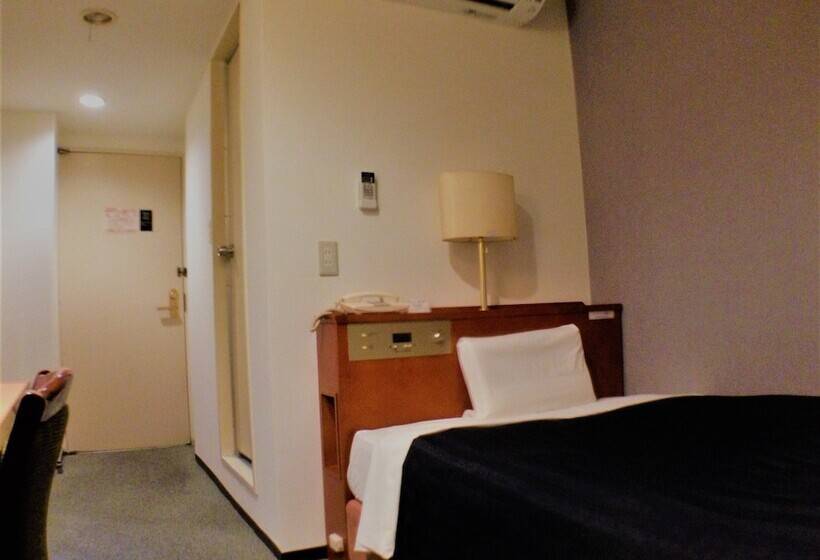 اتاق اکونومی یک تخته, First Stay Amagasaki