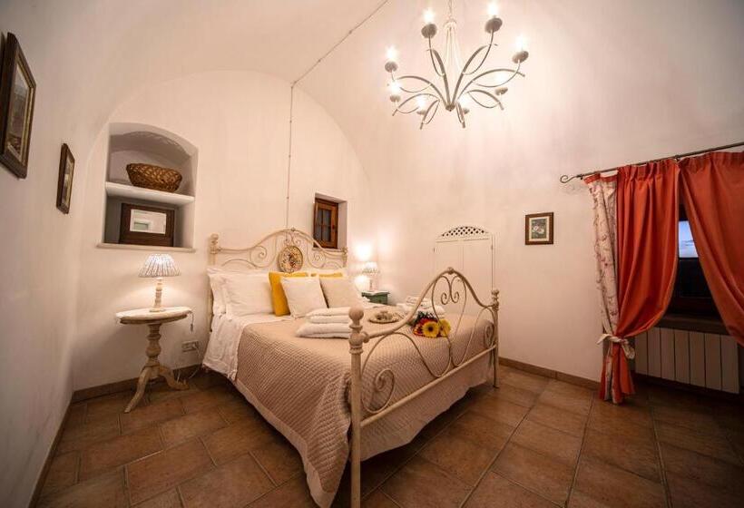 اتاق لوکس, Masseria Del Crocifisso