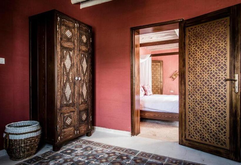 اتاق استاندارد, Dar Camelia