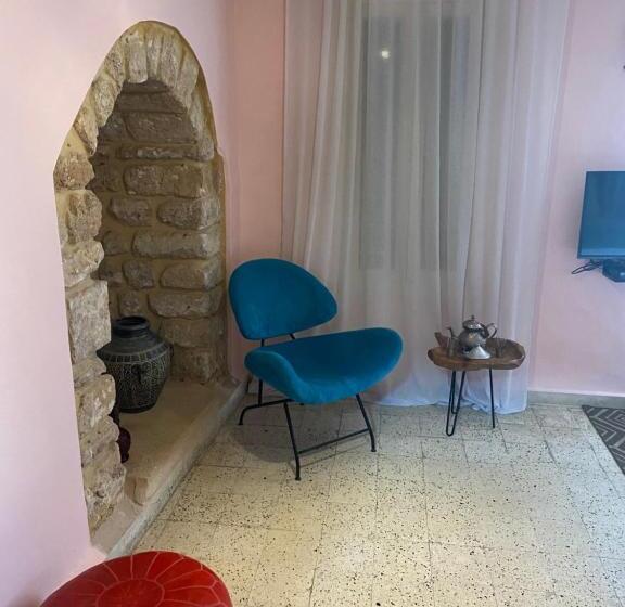 اتاق استاندارد, Dar Camelia