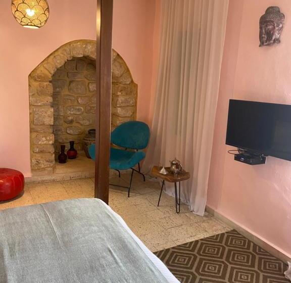 اتاق استاندارد, Dar Camelia