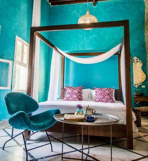 سوییت جونیور, Dar Camelia