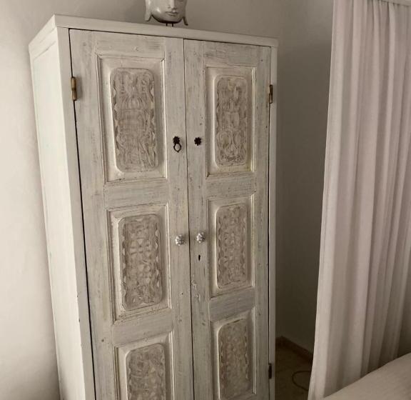 اتاق استاندارد, Dar Camelia