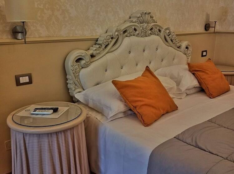 Comfort suite with garden view, Relais Toti Beb Bed E Breakfast