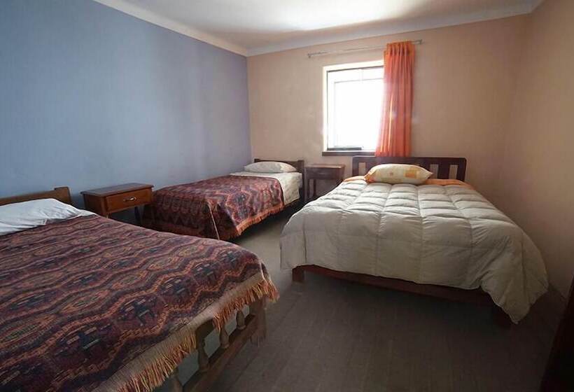 اتاق استاندارد سه تخته با سرویس بهداشتی مشترک, H Suecia 2 B&b