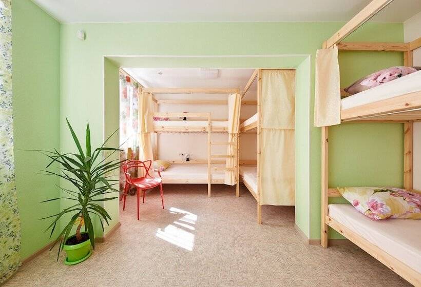 تختخواب در اتاق مشترک, Hostels Rus   Tomsk