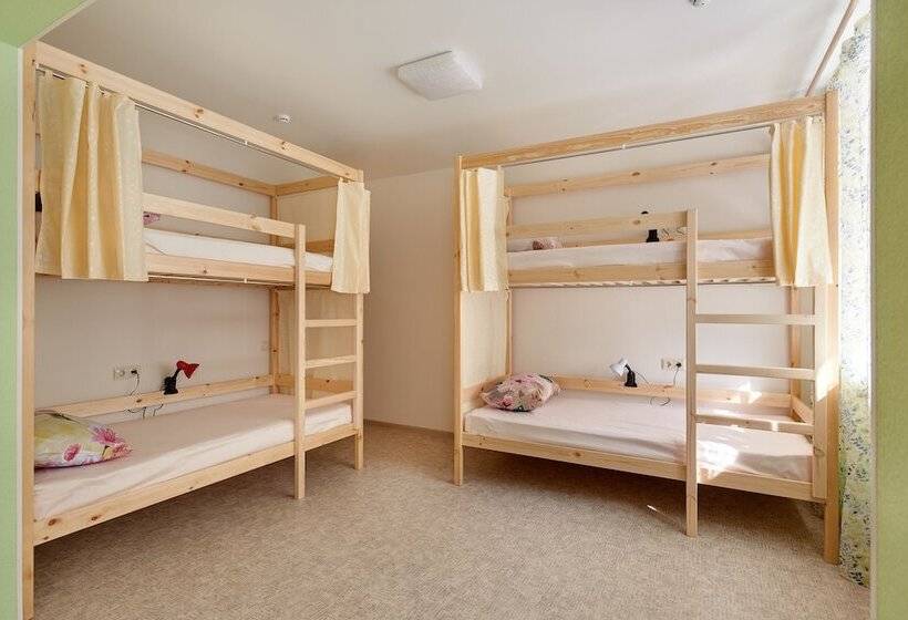 تختخواب در اتاق مشترک, Hostels Rus   Tomsk