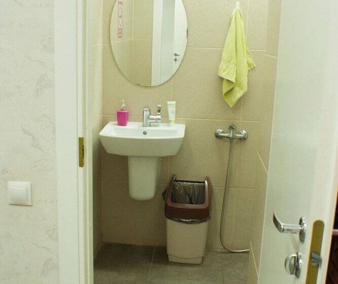 تختخواب در اتاق مشترک, Like Hostel Kaluga