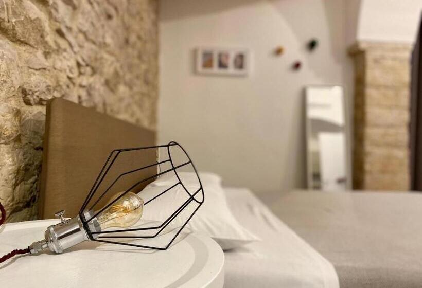 اتاق استاندارد, Altrelli Rooms