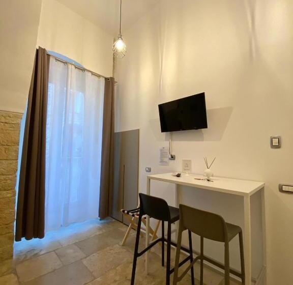 اتاق استاندارد, Altrelli Rooms