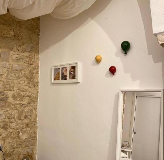 اتاق استاندارد, Altrelli Rooms