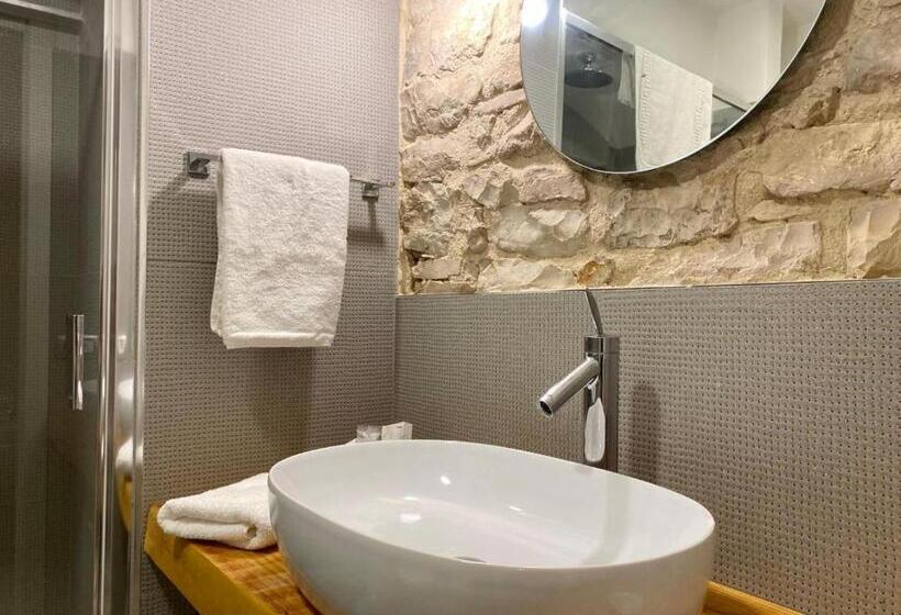 اتاق استاندارد, Altrelli Rooms