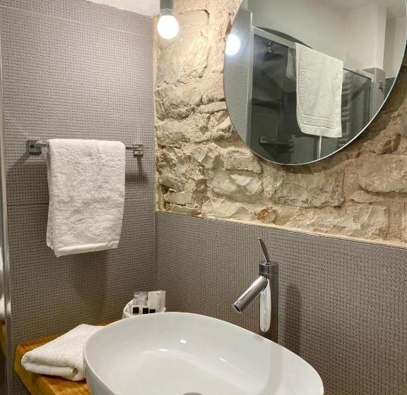 اتاق استاندارد, Altrelli Rooms