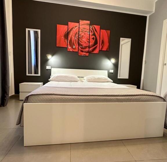 اتاق استاندارد سه نفره, Le Tre Rose