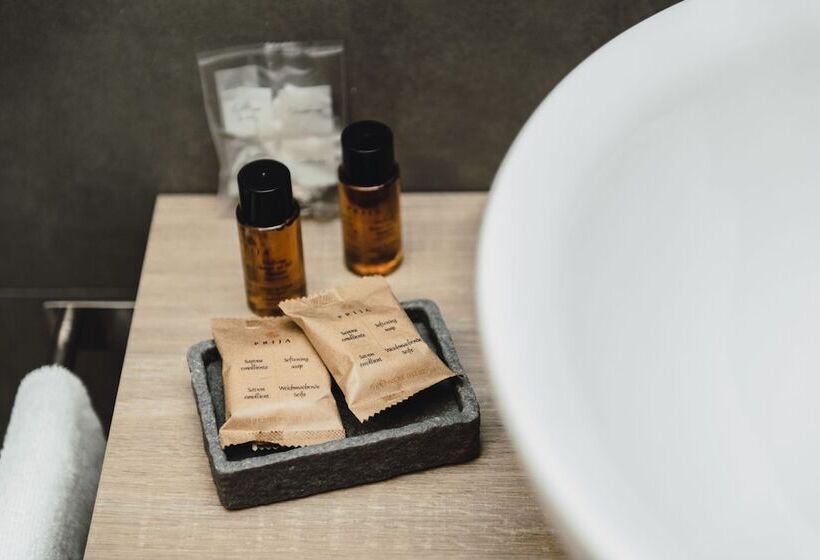 اتاق استاندارد سه نفره, Elysium B&b