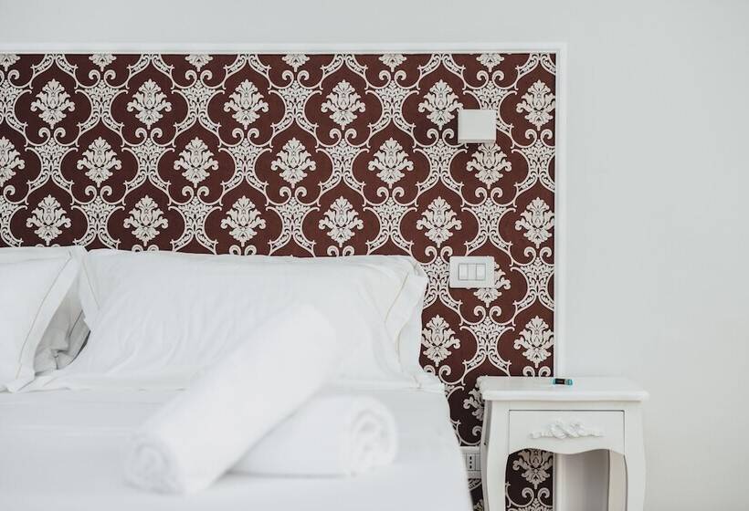 اتاق استاندارد سه نفره, Elysium B&b