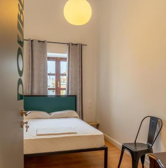 اتاق استاندارد با سرویس بهداشتی مشترک, Intra Muros Hostel