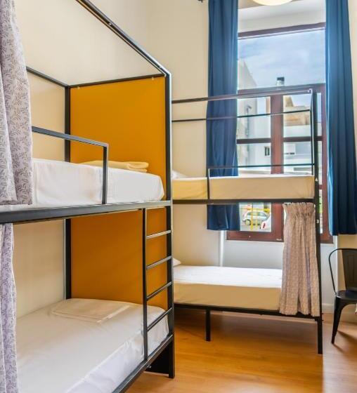 اتاق خانوادگی با سرویس بهداشتی مشترک, Intra Muros Hostel