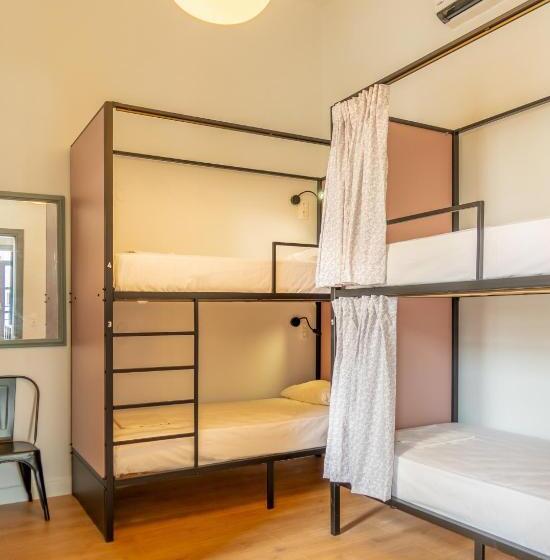 اتاق خانوادگی با سرویس بهداشتی مشترک, Intra Muros Hostel
