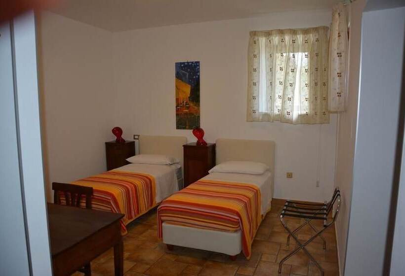 اتاق استاندارد, B&b La Casa Rossa