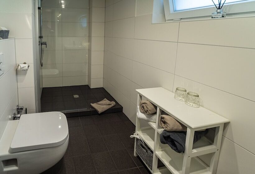 اتاق استاندارد, Boutique Hotel Villa Monika