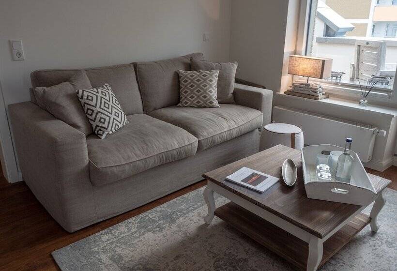 سوئیت با بالکن, Boutique Hotel Villa Monika
