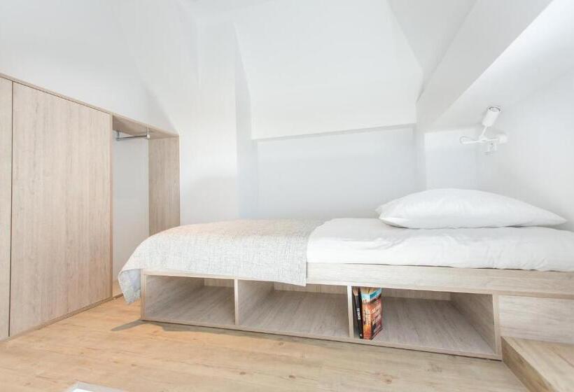 اتاق استاندارد یک نفره, Hostel Kampus