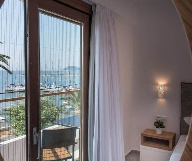 اتاق پریمیوم سه تخته, Natura Luxury Boutique Hotel Skopelos