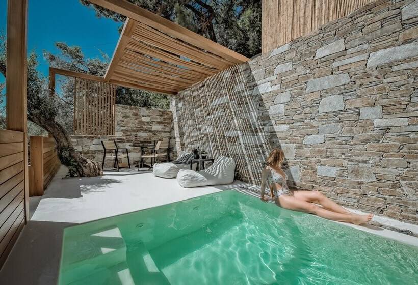 سوییت لوکس, Natura Luxury Boutique Hotel Skopelos